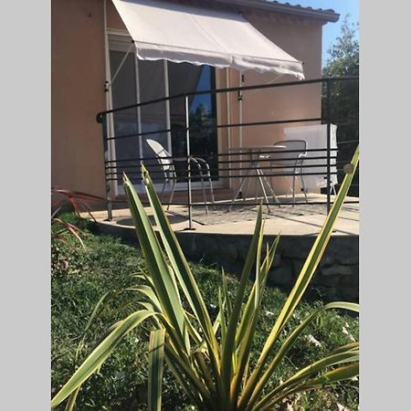Logement Attenant A Une Villa T2 Avec Terrasse . Besse-sur-Issole Exteriér fotografie