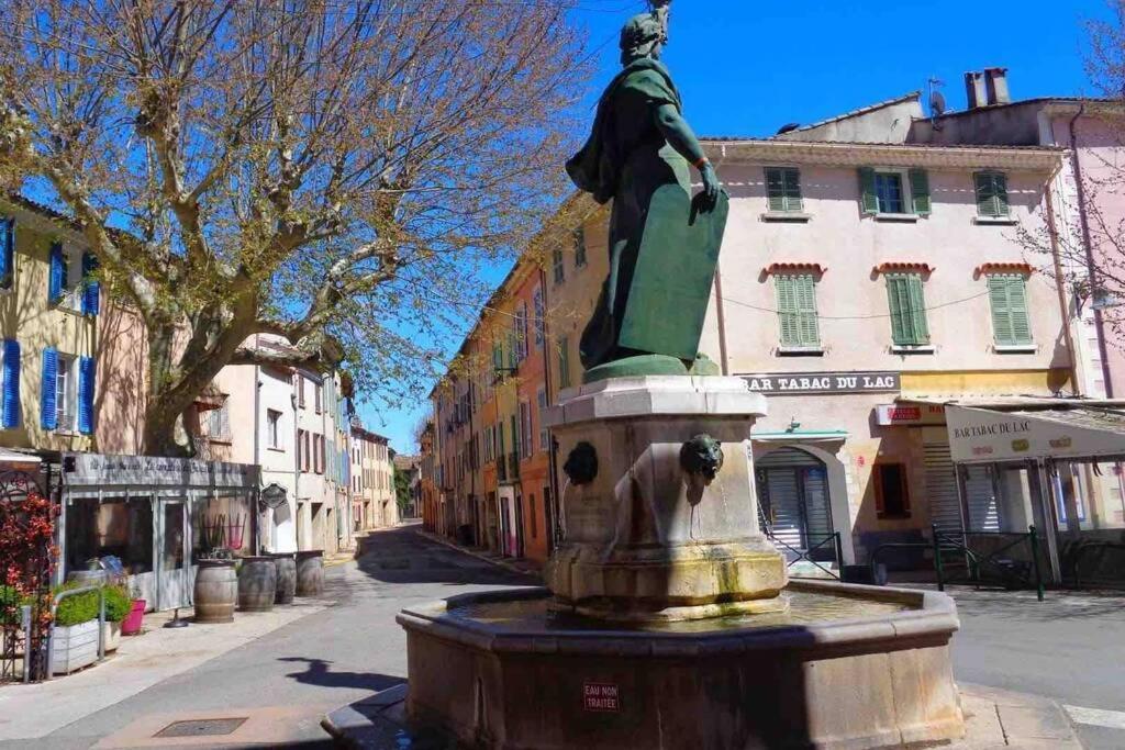 Logement Attenant A Une Villa T2 Avec Terrasse . Besse-sur-Issole Exteriér fotografie