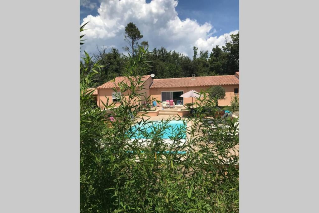 Logement Attenant A Une Villa T2 Avec Terrasse . Besse-sur-Issole Exteriér fotografie
